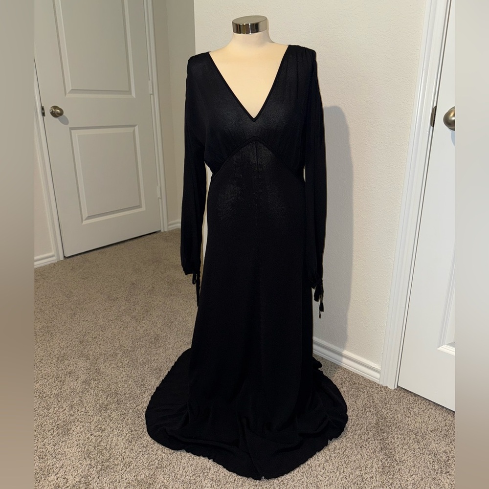 Zara Black Long Sleeve Maxi Knit Dress